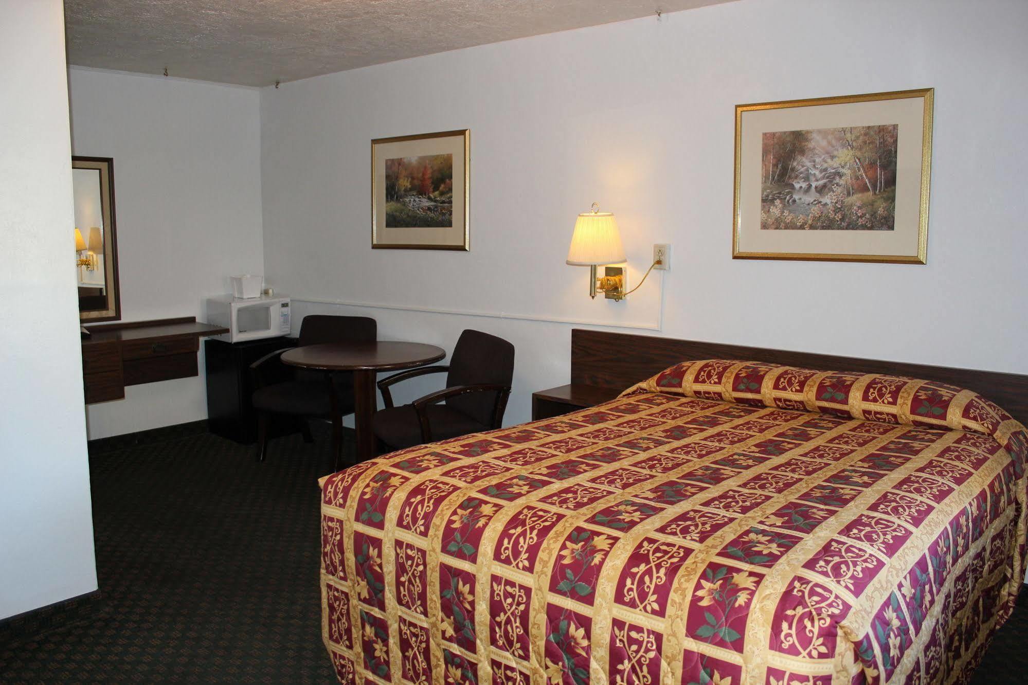 Lava Spa Motel & Rv 熔岩温泉村 外观 照片